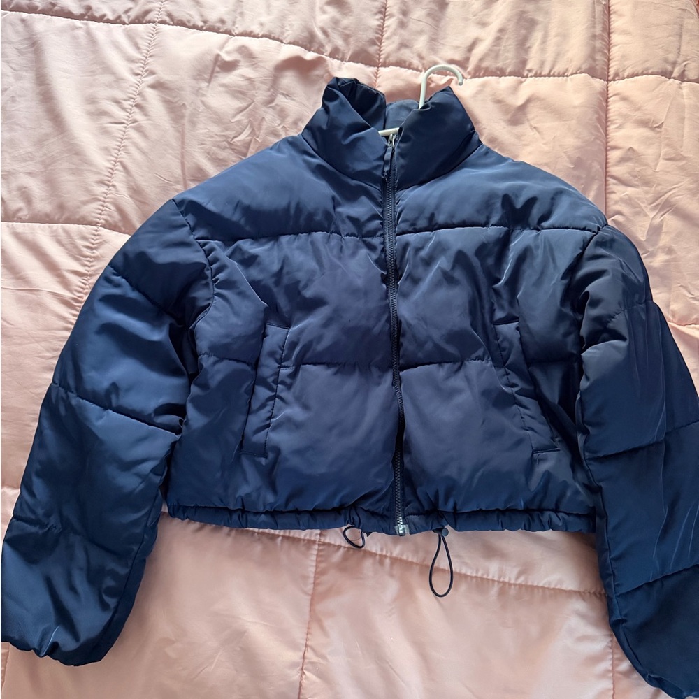 H&M Women's Navy Puffer Jacket